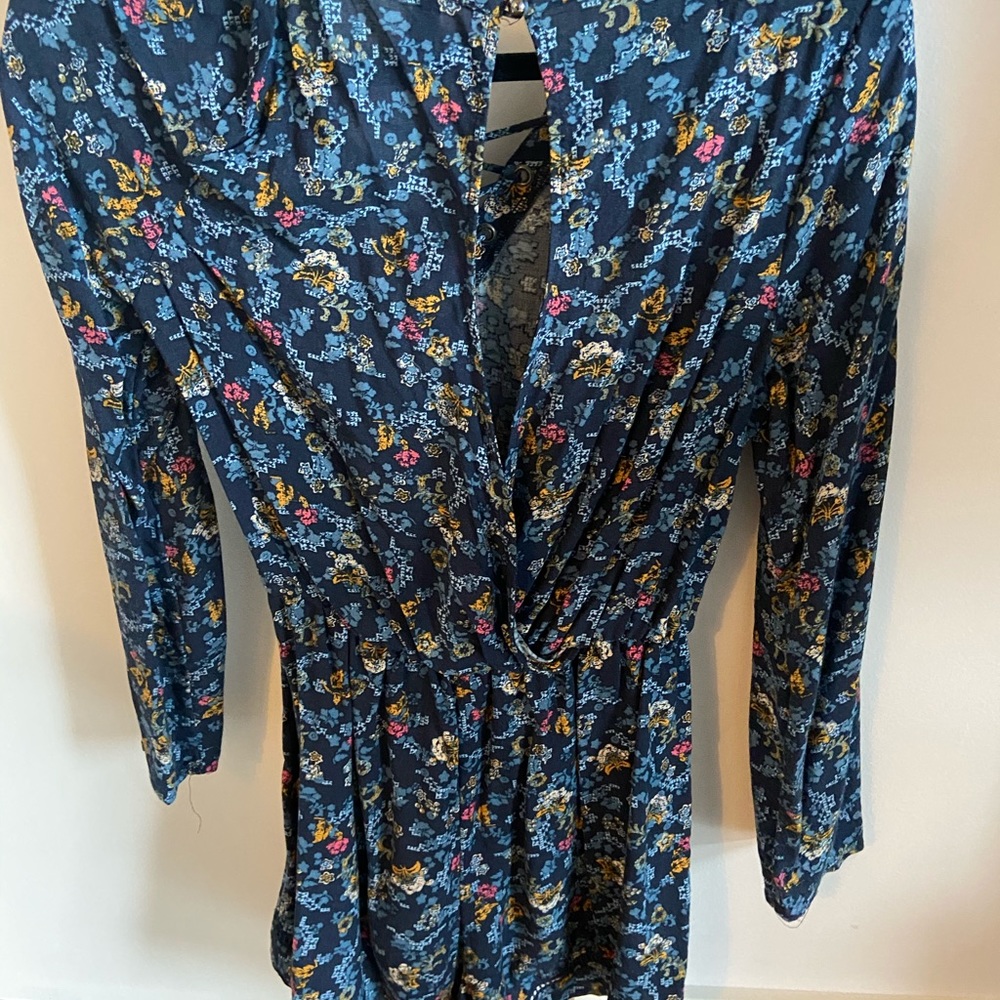 Romper - Picture 2 of 6